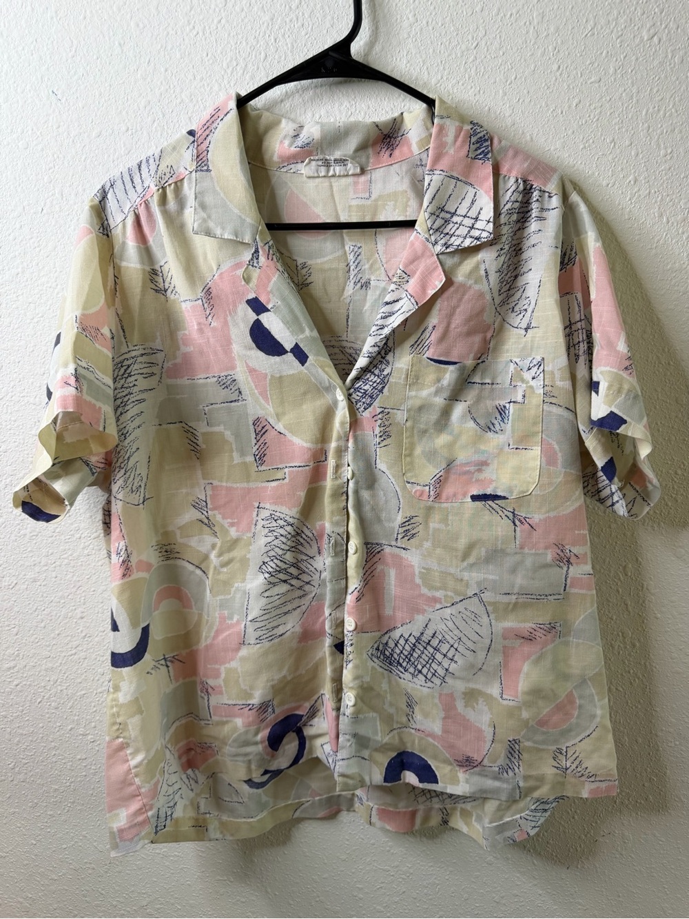 Alfred Dunner Pastel Pink, Cream & Navy Abstract Button-Down Shirt